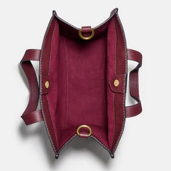 Coach Field Tote With Horse And Carriage Print - Picture 4 of 16